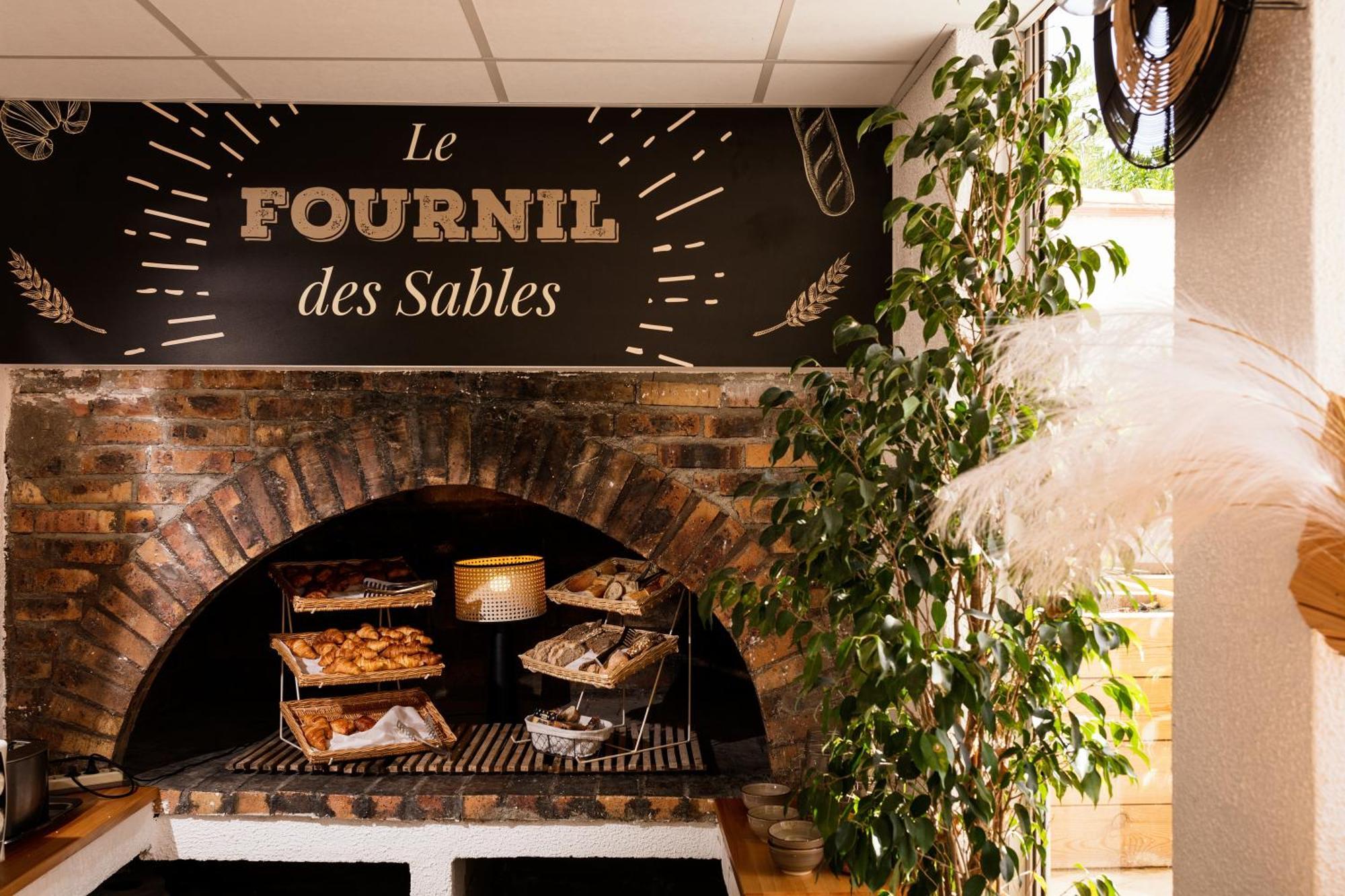 Hotel Les Sables - Urban Style - By Logis Hotels Canet-en-Roussillon Eksteriør bilde